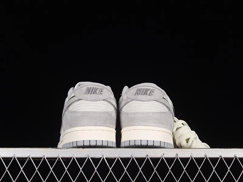 All Categories Nk SB Dunk Series Nk SB Dunk Low Low-top sneakers Otomo Katsuhiro x Nk SB Dunk Low "Steamboy OST" Creative customization collaboration Otomo Katsuhiro joint SB low-top sports casual sneakers DA5563-011